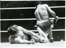 Londres, Arène Harringay, Guy Mollet et Vic Coleman, 5 mars 1947 Vintage silver 