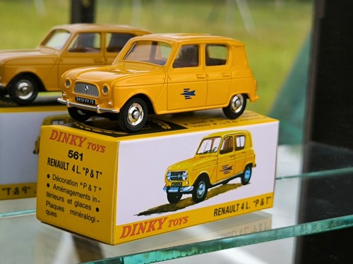 Dinky toys 561 renault - toys,