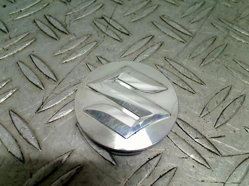 Cache moyeu suzuki swift - moyeu,