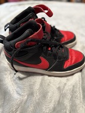 Red And Black Nike High Tips