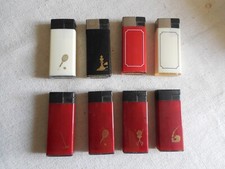 LOT DE 8 BRIQUETS FEUDOR