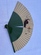 Ancien éventail peint à la