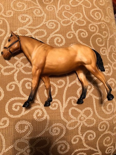 Breyer sorrel halter mare - sorrel,