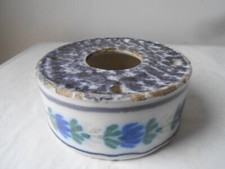 Ancien encrier céramique Nord France ou Delft. XVIIIe siècle. Poterie...G