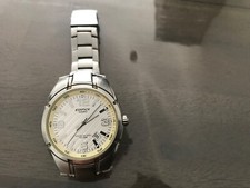 Montre casio édifice water resist 100 mètres pile neuve