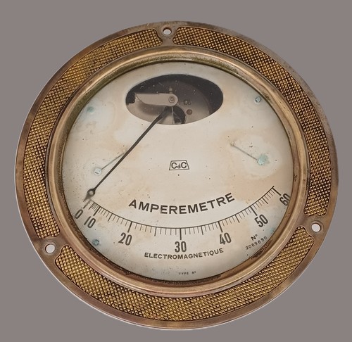 Ancien ampèremètre