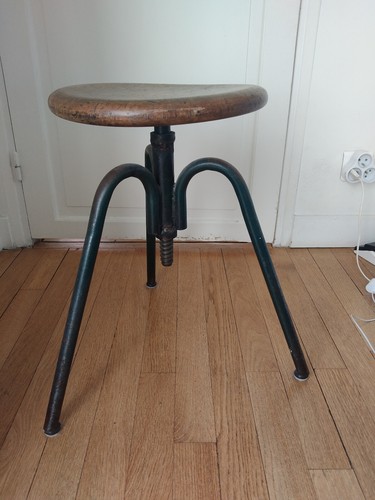 Magnifique tabouret