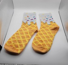 PAIRE DE CHAUSSETTES FEMME CORNET DE GLACE ! NEUF !