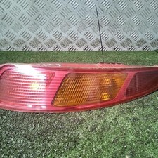 Feu arriere principal droit