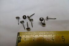 Clous de tapissier (lot de