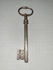 CLE ANCIENNE DE  PORTAIL FER FORGE XIII-XVIII ème Siècle