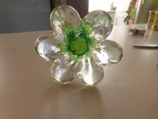 Vase soliflore vert verre soufflé bicolore MURANO piètement fleur
