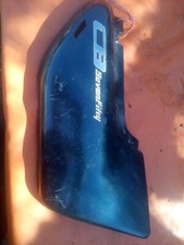 carenage cache lateral droit