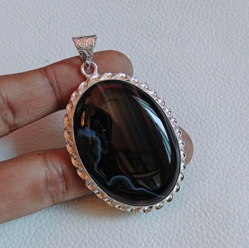 Pendentif pierre précieuse