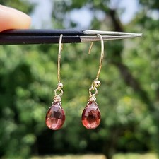 boucles d'oreilles en pierre