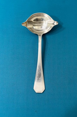 Louche sauce gras maigre - a,