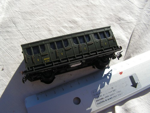 Wagon plastique ancien tr - ancien,