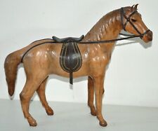 Ancienne sculpture statuette cheval en carton bouilli vintage