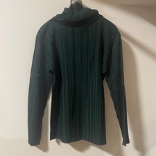 Pleats Please Issey Miyake