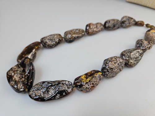 Collier ambre brut - , véritable