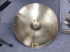 Cymbale Avedis Zildjian 22