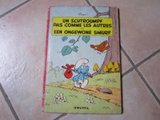 UN SCHTROUMPF PAS COMME LES