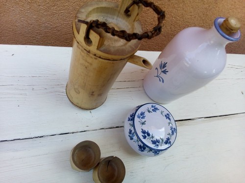 Service sake ensemble - sake,