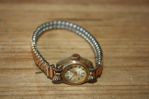 Petite montre femme - montre,