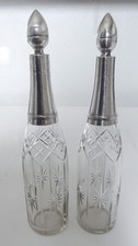 Paires de carafes à liqueur