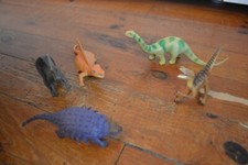 Lot de 5 dinosaures