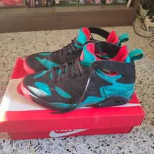 Chaussures nike air tech challenge huarache black turbo green taille 41