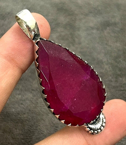 Pendentif bijou fait main - , en