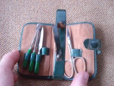 MINI LEATHER SUITCASE ~ ROME LONDON PARIS  ~ MANICURE SET