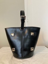Chic et élégant sac seau intemporel très stylé, années 60-70