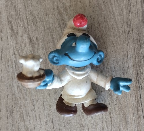 Figurine schtroumpf la - a,