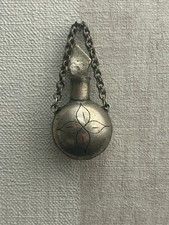 ancienne boite a priser breloque pendentif flacon a parfum