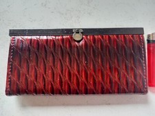 Ancien portefeuille-porte