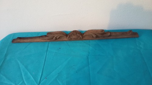 Fronton bois sculptes - fronton,