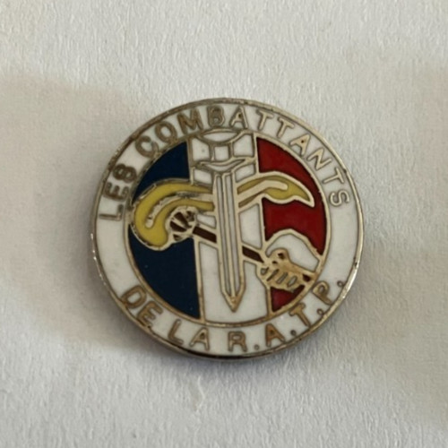 Pin s militaire les - -, pin's