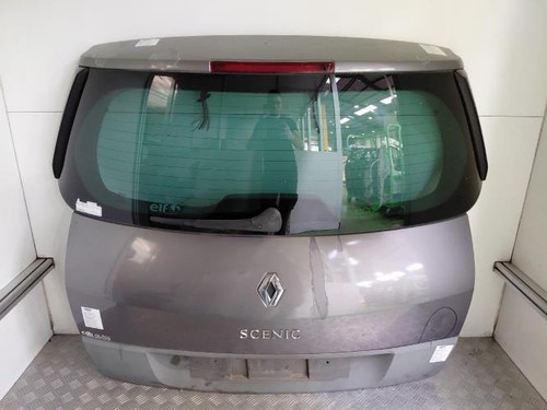 Malle hayon arriere renault - malle/hayon,