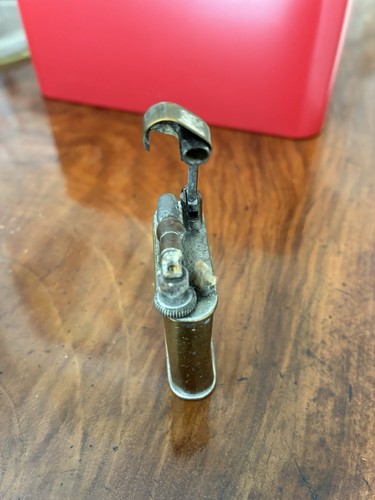 Ancien briquet essence - ancien, À