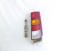 FEUX ARRIERE DROIT / RIGHT REAR LIGHTS / RENAULT SUPERCINQ SUPER 5 - BIEN LIRE 2