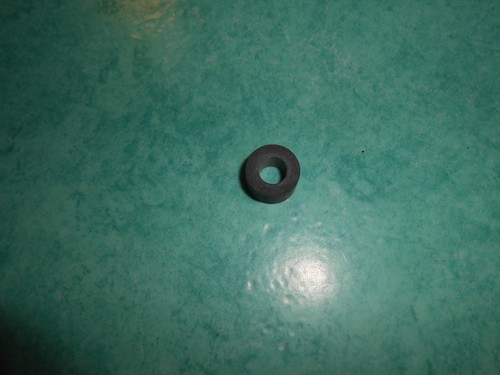 Silent bloc manette
