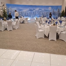 Fond scénique massif scène de neige pays des merveilles hiver