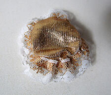 ancien vêtement poupée Mannequin Tressy Bella Barbie Jenni chapeau doré dentelle