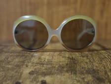LUNETTES DE SOLEIL OVALES