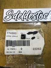 1 écrou épaulé M6X1.00 peugeot 774300 kisbee viva 3 l 50 cc