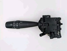 Commodo Suzuki Swift Phares Auto 37210-68L21