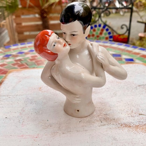 Demi figurine - demi, figurine-demi