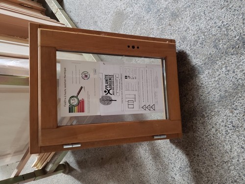 Jamais utilise fenêtre bois - utilise],